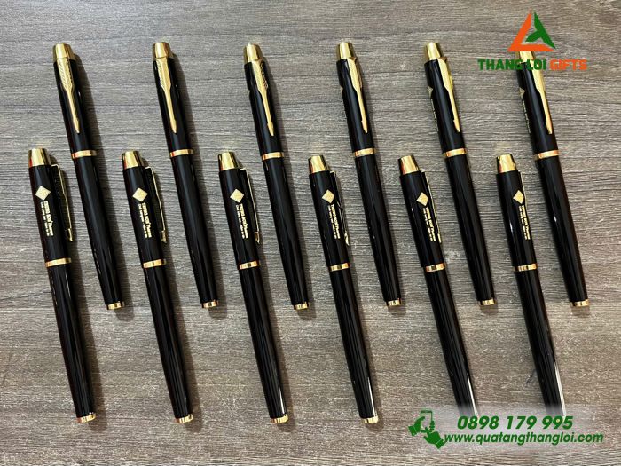 Bút Ký Kim Loại Parker Màu Đen Khoen Vàng - Khắc Logo Doanh Nghiệp Trung Sơn Pharma