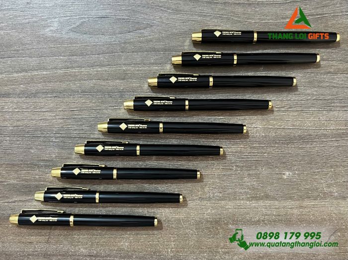 Bút Ký Kim Loại Parker Màu Đen Khoen Vàng - Khắc Logo Doanh Nghiệp Trung Sơn Pharma