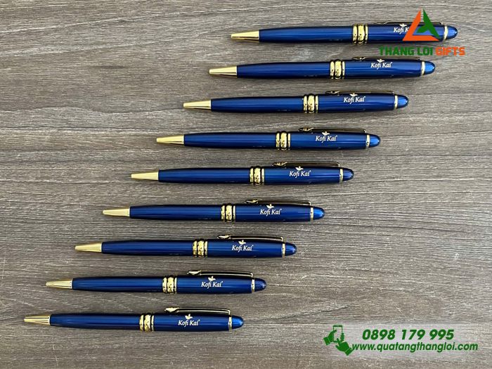 Bút Ký Kim Loại Xoay Màu Xanh Khoen Vàng - Khắc Logo Kofi Kai Coffee