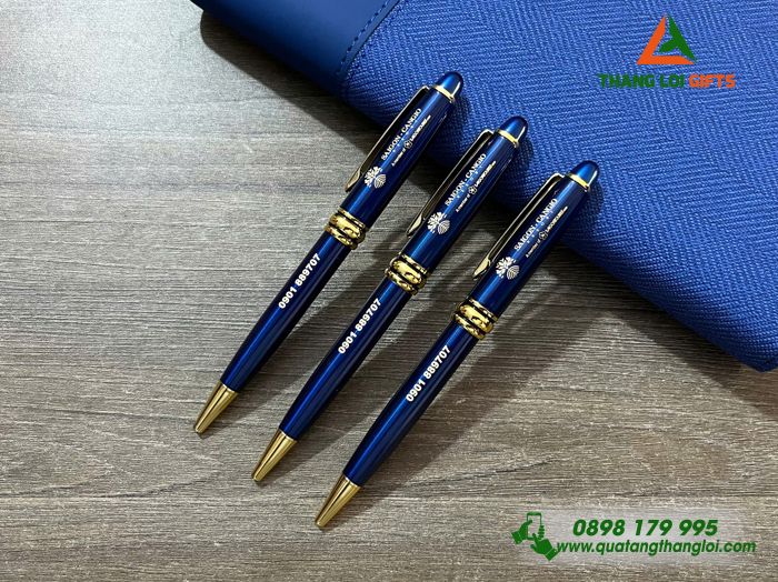 Bút Ký Kim Loại Xoay Màu Xanh Khoen Vàng - Khắc Logo Doanh Nghiệp Sài Gòn Cần Giờ Resort