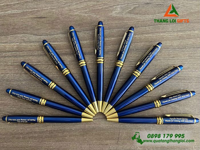 Bút Ký Kim Loại Xoay Màu Xanh Khoen Vàng - Khắc Tên Làm Quà Tặng Cho Nhân Viên