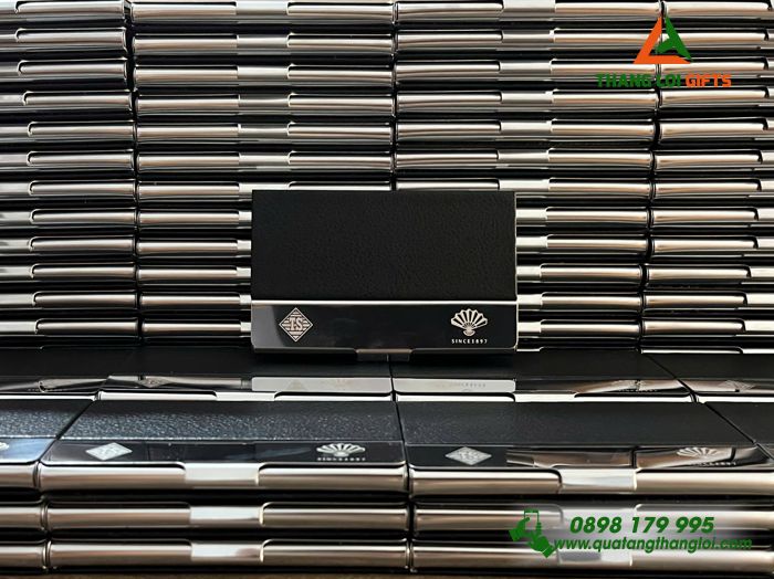 Hộp Đựng Namecard Vuông Màu Đen - Khắc Logo Doanh Nghiệp Trung Sơn Pharma