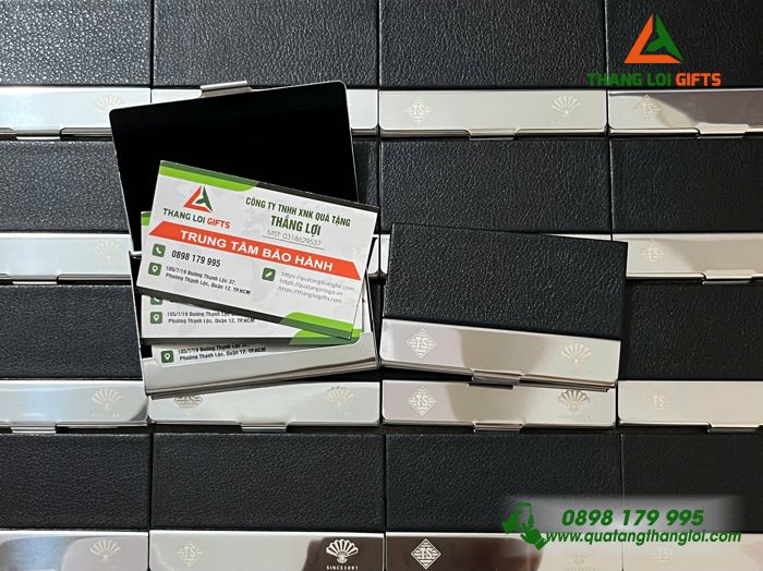 Hộp Đựng Namecard Vuông Màu Đen - Khắc Logo Doanh Nghiệp Trung Sơn Pharma