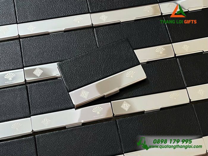 Hộp Đựng Namecard Vuông Màu Đen - Khắc Logo Doanh Nghiệp Trung Sơn Pharma