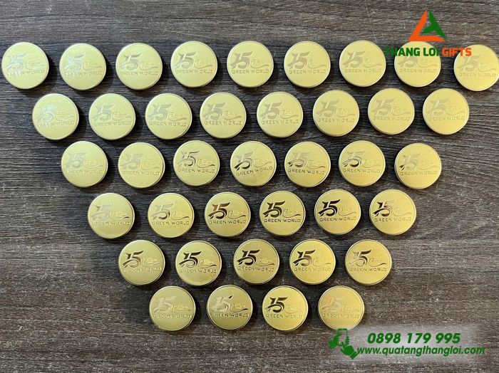 Huy Hiệu Cài Áo - Logo Kỷ Niệm 15 Năm Doanh Nghiệp GREEN WORLD