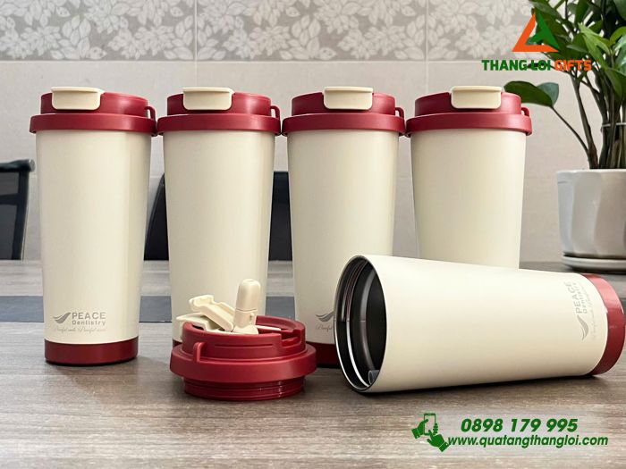 Ly Giữ Nhiệt 530ml Màu Đỏ - Khắc Logo Nha Khoa PEACE Dentistry