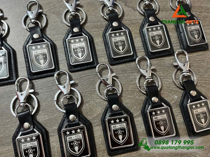 Móc Khóa Da Phối Kim Loại - Khắc Logo FOOTBALL CLUB 4B-TCL