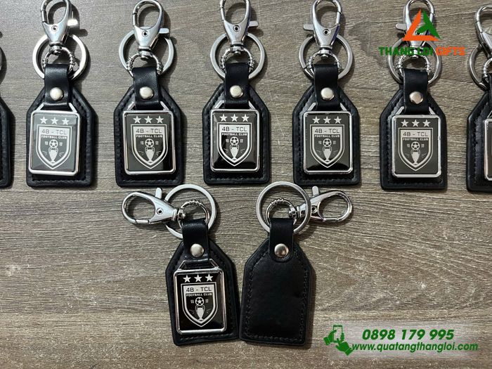Móc Khóa Da Phối Kim Loại - Khắc Logo FOOTBALL CLUB 4B-TCL