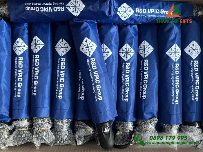 Ô Dù Cầm Tay Màu Xanh - In Logo Doanh Nghiệp R&D VPIC Group