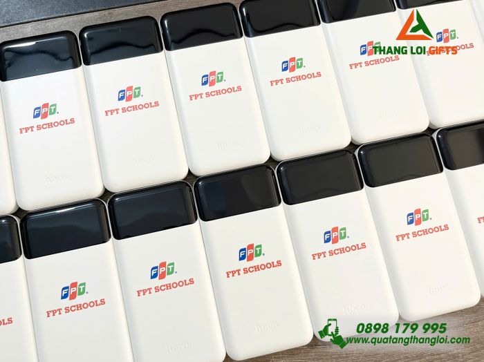 Pin Sạc Dự Phòng Hoco 10.000mAh - In Logo Trường Đại Học FPT