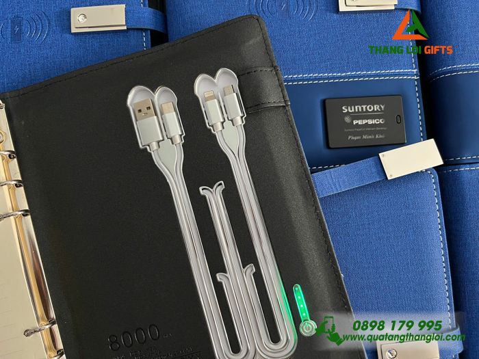 Sổ Tay Đa Năng 8.000mAh Màu Xanh - Khắc Logo Doanh Nghiệp Suntory Pepsico