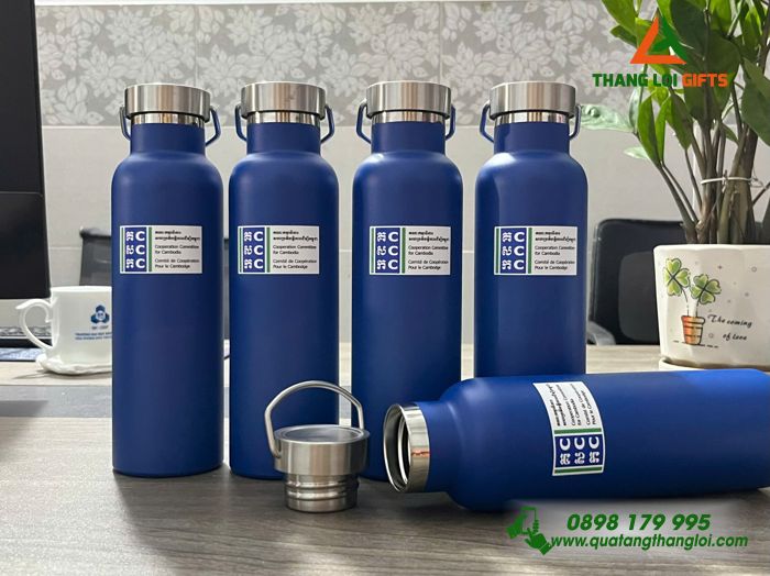 Bình Giữ Nhiệt 600ml Màu Xanh - In Logo Nội Dung Cambodia