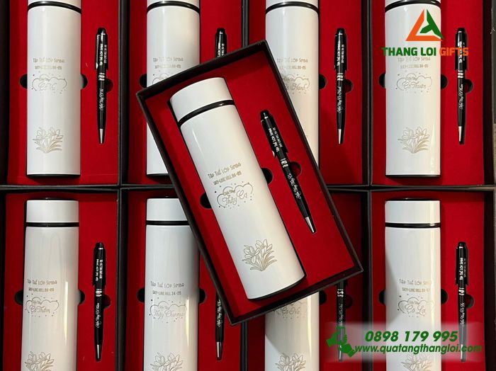 Bộ Quà Tặng (Bình & Bút) - In Khắc Tên Làm Quà Tặng Cô Giáo Ngày 8/3