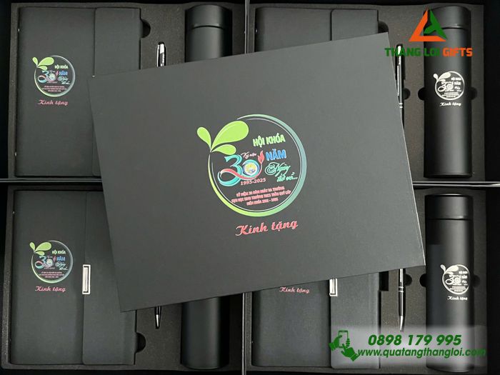 Bộ Quà Tặng (Sổ+ Bình+ Bút) Màu Đen - In Khắc Logo Kỷ Niệm 30 Năm Trường THCS Trần Quý Cáp