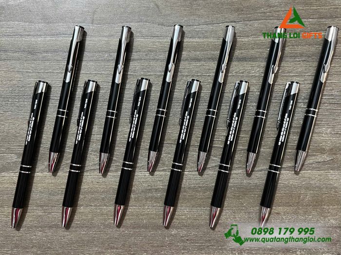 Bút Bi Kim Loại Bấm Màu Đen - Khắc Tên Trường THPT Lý Thường Kiệt 