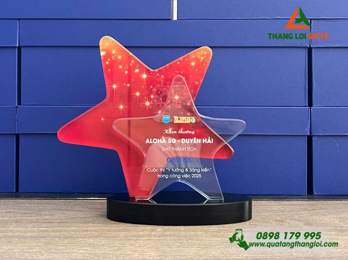 Cup Pha Lê Dạng Ngôi Sao - In Logo Trung Tâm Ngoại Ngữ ALOHA Sài Gòn