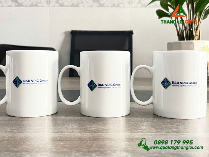 Ly Sứ Bát Tràng Màu Trắng - In Logo Doanh Nghiệp R&D VPIC Group