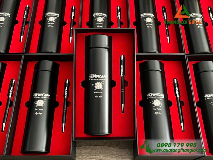 Combo Quà Tặng (Bình+ Bút) Màu Đen - In Khắc Logo Trại Hè Nghiên Cứu Supernova