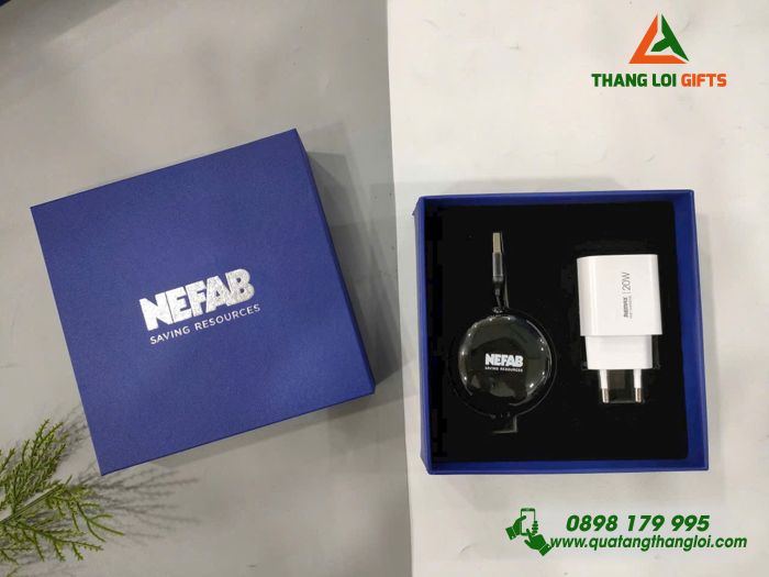 Bộ Quà Tặng (Cáp Sạc & Củ Sạc) - In Logo NEFAB Saving Resources