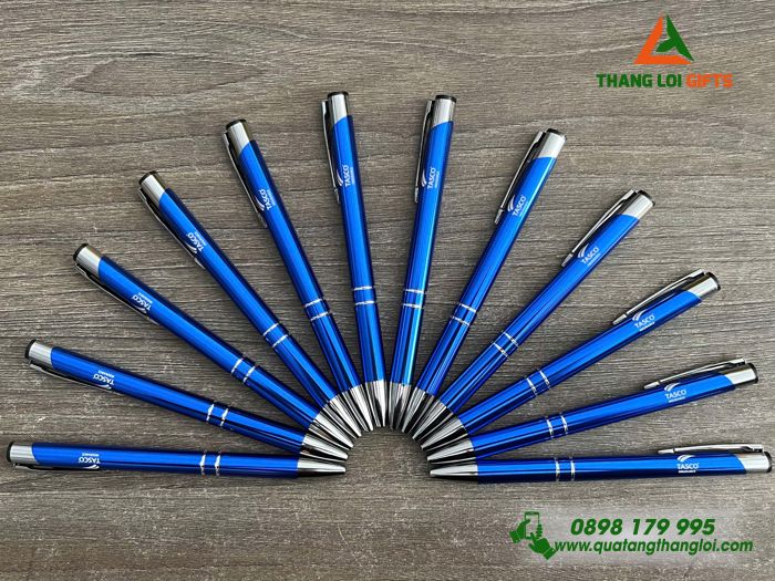 Bút Bi Kim Loại Bấm Màu Xanh - Khắc Logo Công Ty Bảo Hiểm Tasco Insurance
