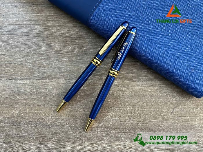 Bút Ký Kim Loại Xoay Màu Xanh Khoen Vàng - Khắc Tên Làm Quà Tặng