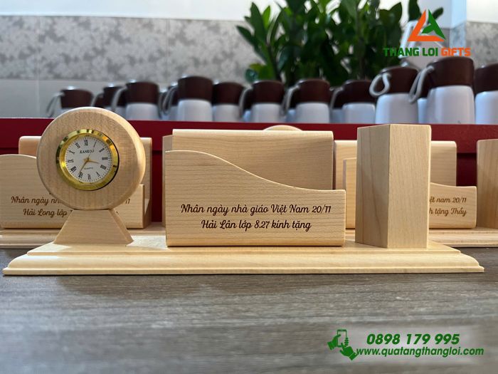 Đồng Hồ Gỗ Để Bàn - Khắc Logo Làm Quà Tặng Thầy Cô Giáo