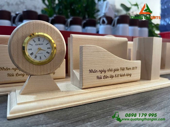Đồng Hồ Gỗ Để Bàn - Khắc Logo Làm Quà Tặng Thầy Cô Giáo