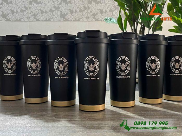 Ly Giữ Nhiệt 530ml Màu Đen - Khắc Logo Tổng Lãnh Sự Quán Vương Quốc Thái Lan Tại TP.HCM