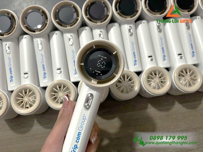 Quạt Cầm Tay Mini Màu Trắng - In Logo Doanh Nghiệp Trip.com Group