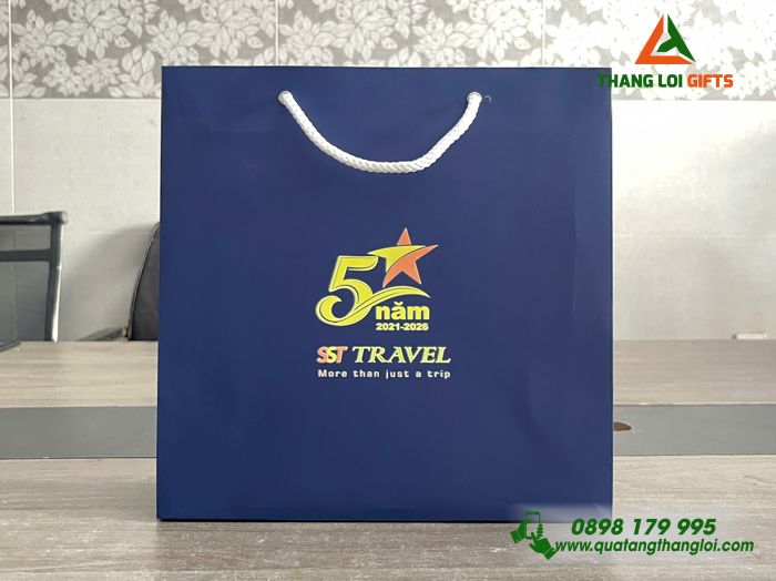 Túi Giấy Ivory Màu Xanh - In Logo Doanh Nghiệp SST TRAVEL