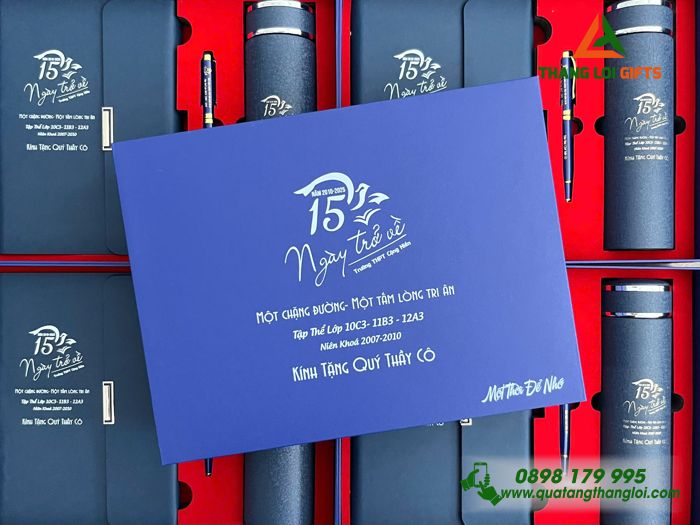 Bộ Quà Tặng (Sổ+ Bình+ Bút) Màu Xanh - In Khắc Logo 15 Năm Trường THPT Cộng Hiền