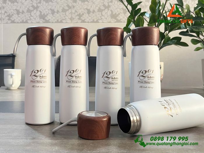 Bình Giữ Nhiệt Nắp Gỗ Màu Trắng - Khắc Logo Lớp 12C1 Trường THPT Phan Đăng Lưu