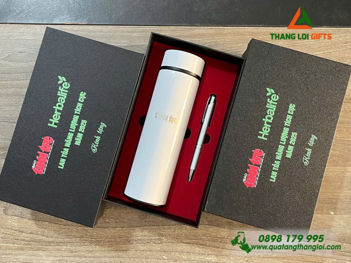 Bộ Quà Tặng (Bình & Bút) Màu Trắng - In Khắc Logo Báo Tuổi Trẻ