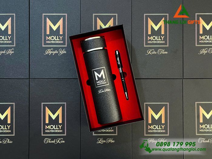 Bộ Quà Tặng (Bình & Bút) Màu Đen - In Khắc Logo Doanh Nghệp MOLLY Nguyen Design