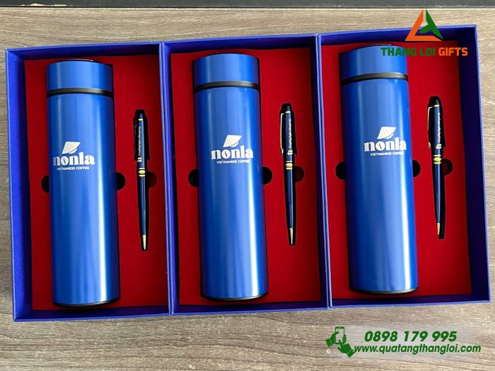 Bộ Quà Tặng (Bình & Bút) Màu Xanh - In Khắc Logo Nón Lá Vietnamese Coffee