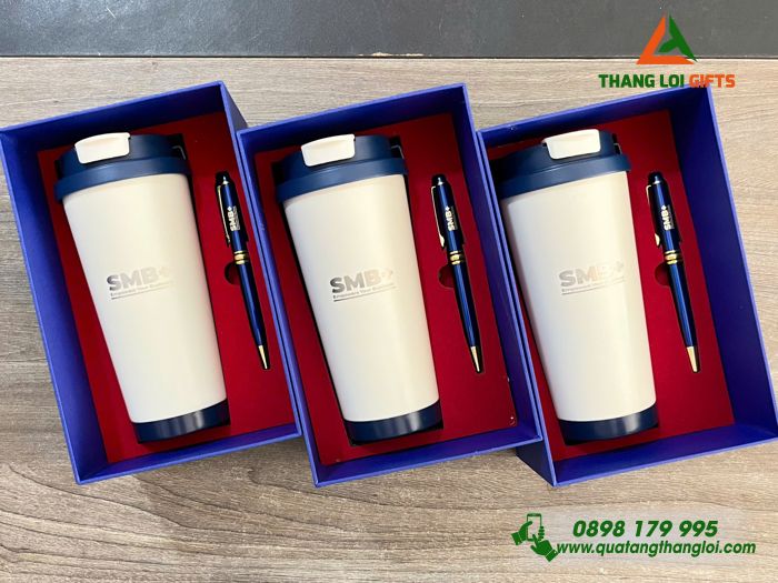 Bộ Quà Tặng (Ly+ Bút) Màu Xanh - In Khắc Doanh Nghiệp SMB+