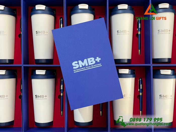 Bộ Quà Tặng (Ly+ Bút) Màu Xanh - In Khắc Doanh Nghiệp SMB+