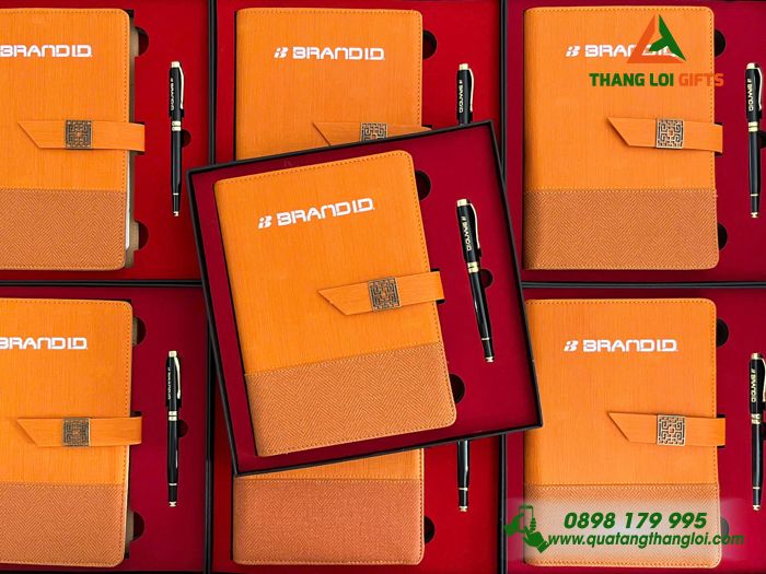 Bộ Quà Tặng (Sổ & Bút) - In Khắc Logo Doanh Nghiệp BRAND ID