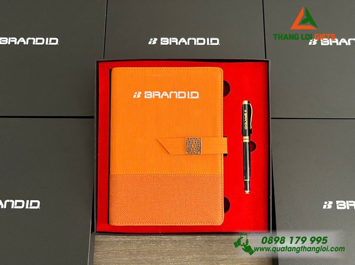 Bộ Quà Tặng (Sổ & Bút) - In Khắc Logo Doanh Nghiệp BRAND ID