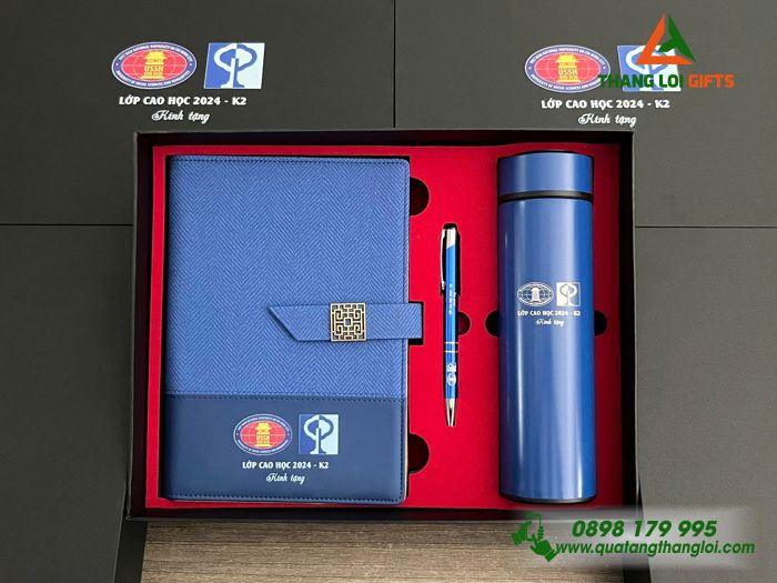 Set Quà Tặng (Sổ+ Bình+ Bút) Màu Xanh - In khắc Logo Trường Đại Học KHXH-NV Tp.HCM