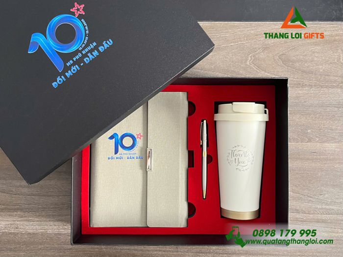 Giftset (Sổ+ Ly+ Bút) Màu Trắng Kem - In Khắc Logo 10 Năm Ngân Hàng MB Bank