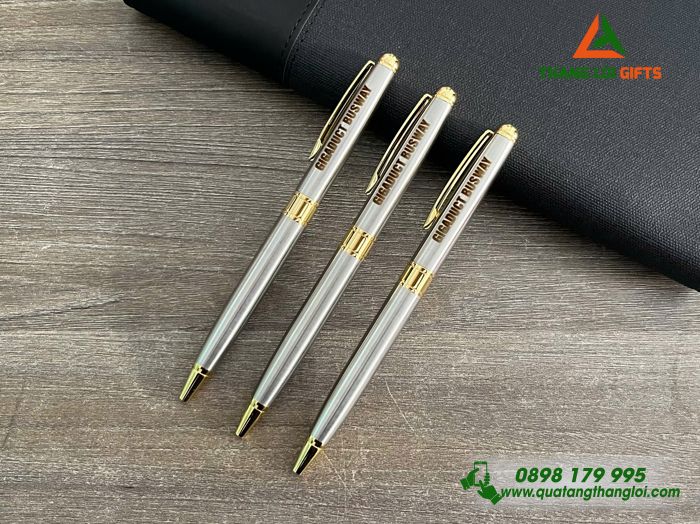 Bút Ký Kim Loại Xoay Màu Inox - Khắc Logo Doanh Nghiệp Gigaduct Busway