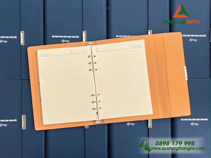 Sổ Da Bìa Còng Gập 3 Màu Xanh - In Tên Văn Phòng Công Chứng Trịnh Thanh Điền