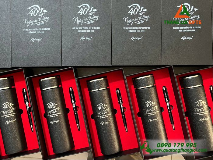 Combo Quà Tặng (Bình & Bút) Màu Đen - In Khắc Logo 40 Năm Ngày Ra Trường Trường Cấp III Tân Trụ