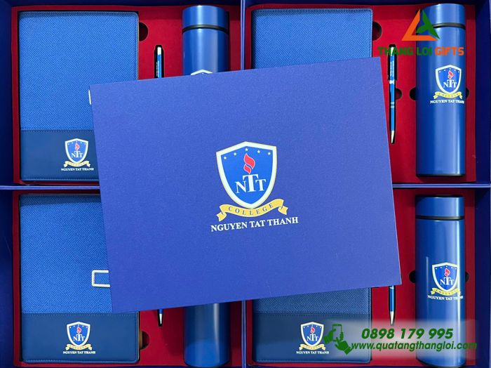 Set Quà Tặng (Sổ+ Bình+ Bút) Màu Xanh - In Khắc Logo Trường Trung Cấp Nguyễn Tất Thành