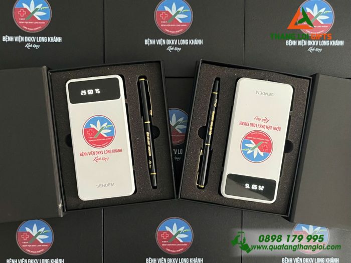 Bộ Quà Tặng (Pin Sạc & Bút Ký) - In Khắc Logo Bệnh Viện ĐKKV Long Khánh