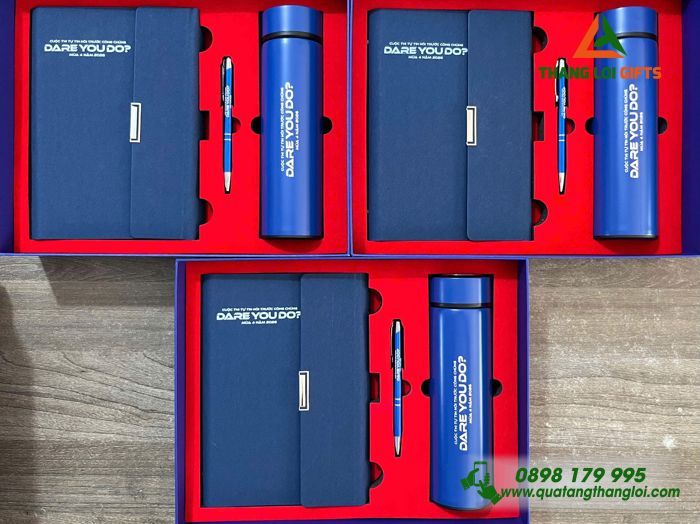 Set Quà Tặng (Sổ+ Bình+ Bút) Màu Xanh - In Khắc Tên Cuộc Thi DARE YOU DO Mùa 4 Năm 2026