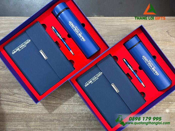 Set Quà Tặng (Sổ+ Bình+ Bút) Màu Xanh - In Khắc Tên Cuộc Thi DARE YOU DO Mùa 4 Năm 2026