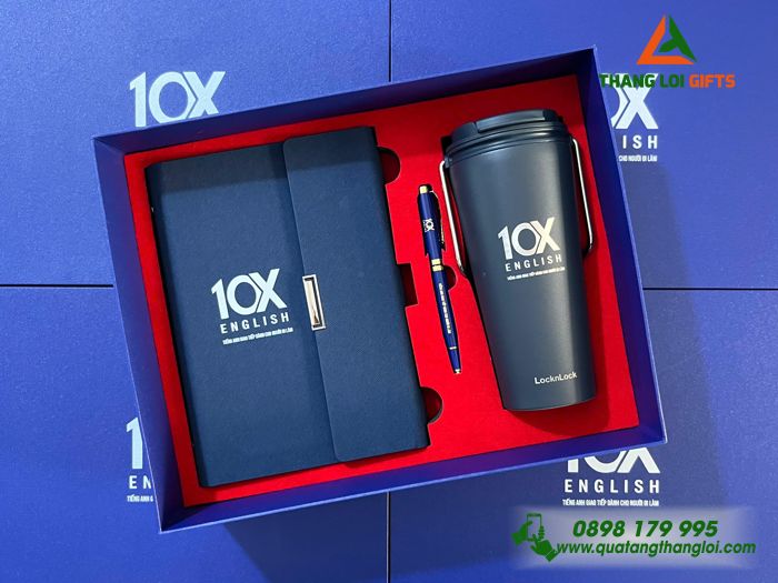 Giftset Bộ Quà Tặng Cao Cấp (Sổ+ Ly Lock+ Bút) Màu Xanh In Khắc Logo Trung Tâm Anh Ngữ 10X