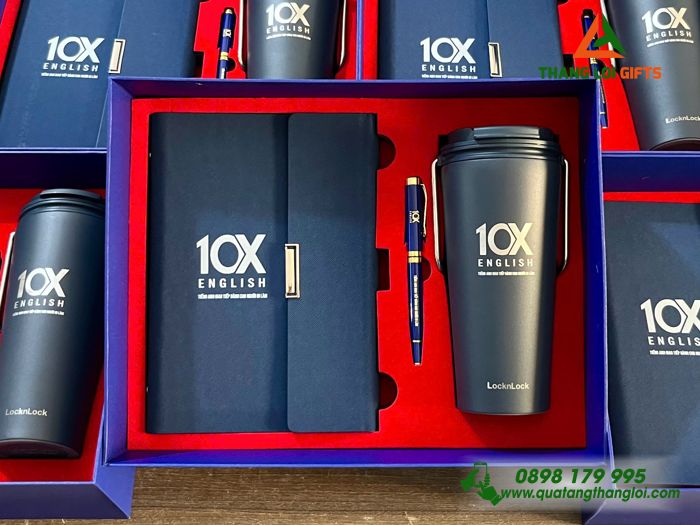 Giftset Bộ Quà Tặng Cao Cấp (Sổ+ Ly Lock+ Bút) Màu Xanh In Khắc Logo Trung Tâm Anh Ngữ 10X